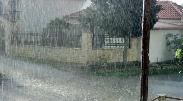 Βροχές – καταιγίδες – θυελλώδεις άνεμοι στη Σάμο από το απόγευμα της Τρίτης (10/12)