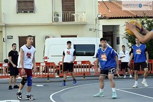Πολύ μεγάλη επιτυχία σημείωσε το ΔΕΗ 3Χ3 Street Basketball στην πόλη της Σάμου. Οι νικητές στις κατηγορίες