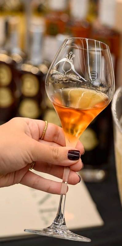 Vin Doux Naturel: Ένα ολοκαίνουριο κρασί από τον ΕΟΣ Σάμου. Μοναδική εμπειρία γεύσης